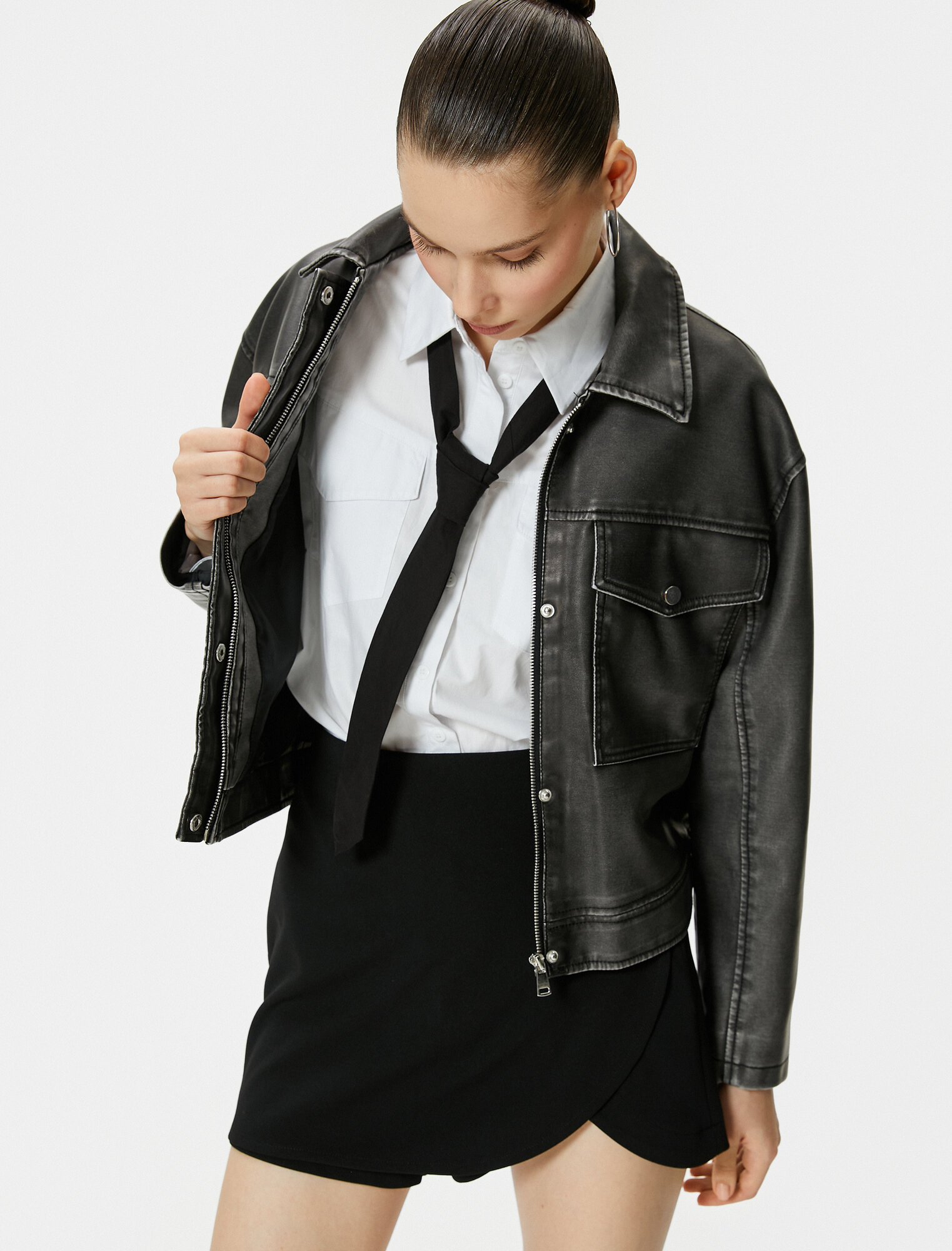 фото Кожаная куртка Koton