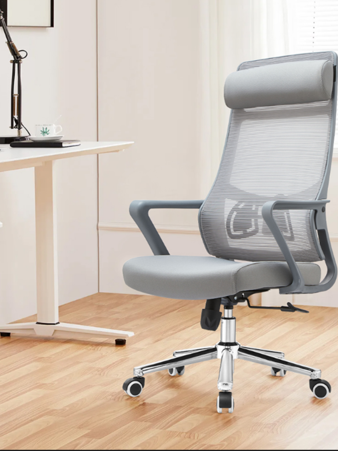 Офисное кресло