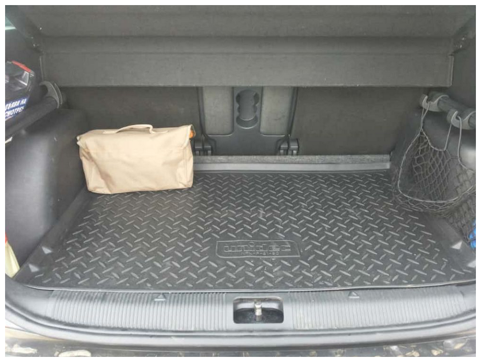 Универсальный коврик в багажник NorPlast NPL-P-07-08 для BMW X6