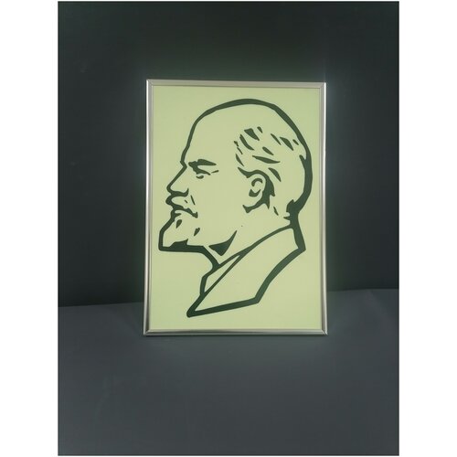 Картина светящаяся в темноте, в рамке с подвесом Ленин