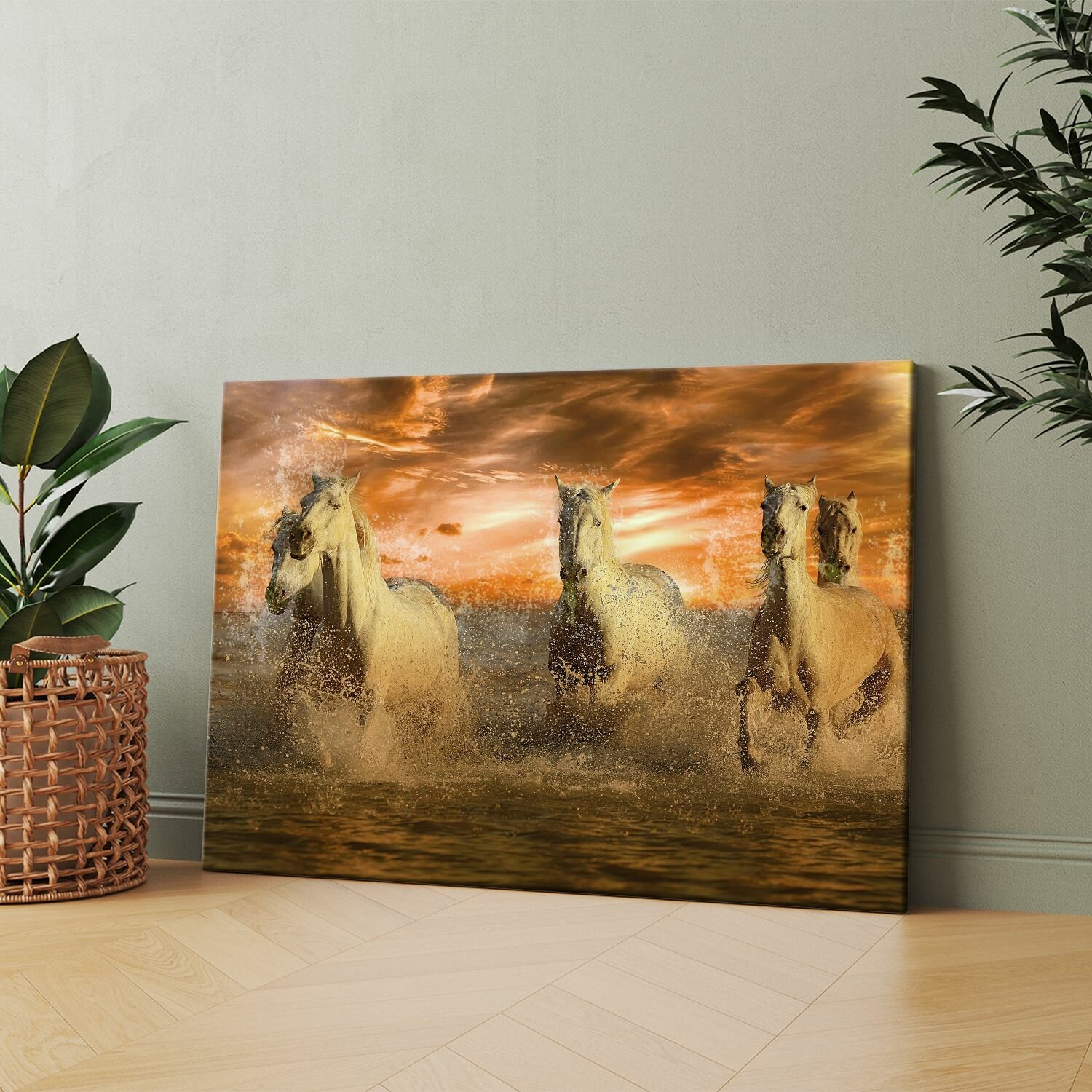 Картина на холсте (Белая лошадь, табун на закате, лошадь брызги, лошади бегущие в воде) 20x30 см. Интерьерная, на стену.