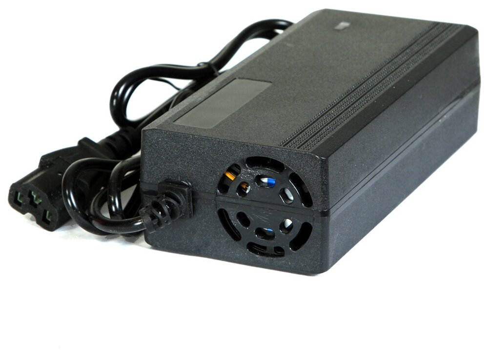 Зарядное устройство для электроскутера CityCoco 60V силой тока 5А