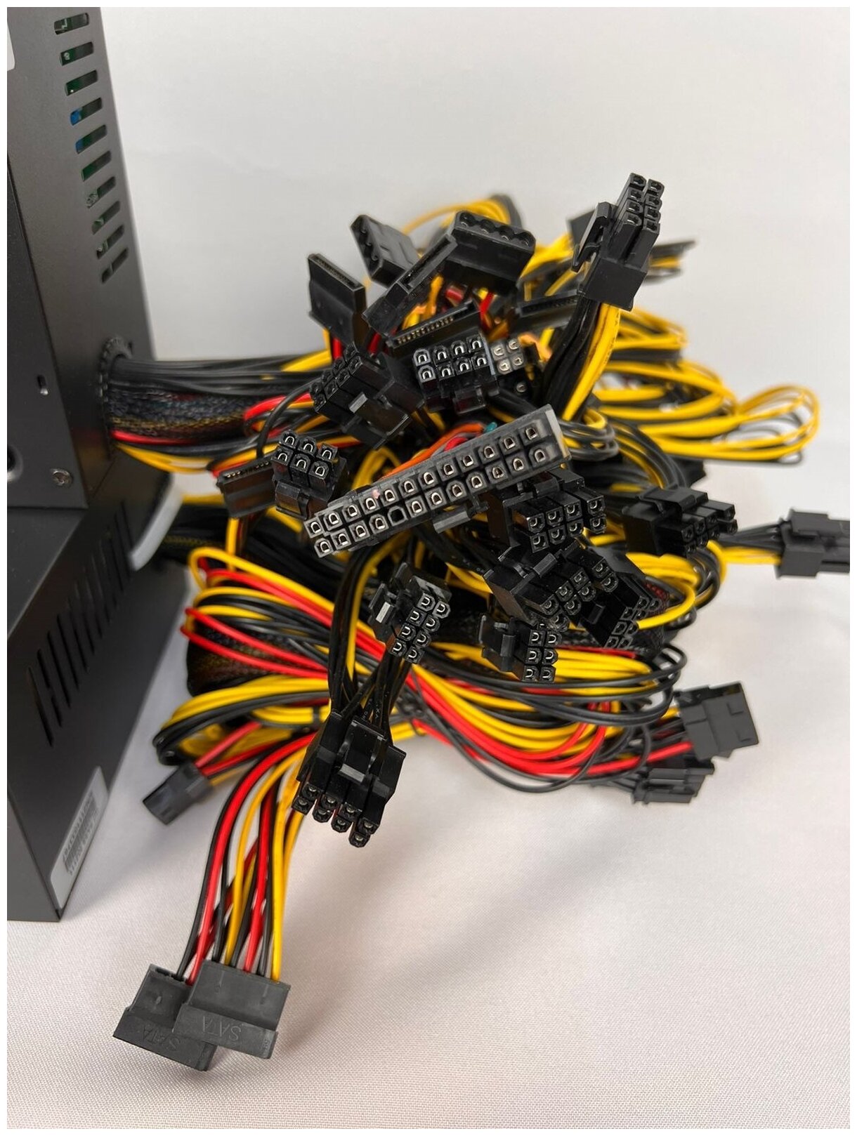 Блок питания для майнинга ZUMAX 2000W LX2000W 90 PLATINUM