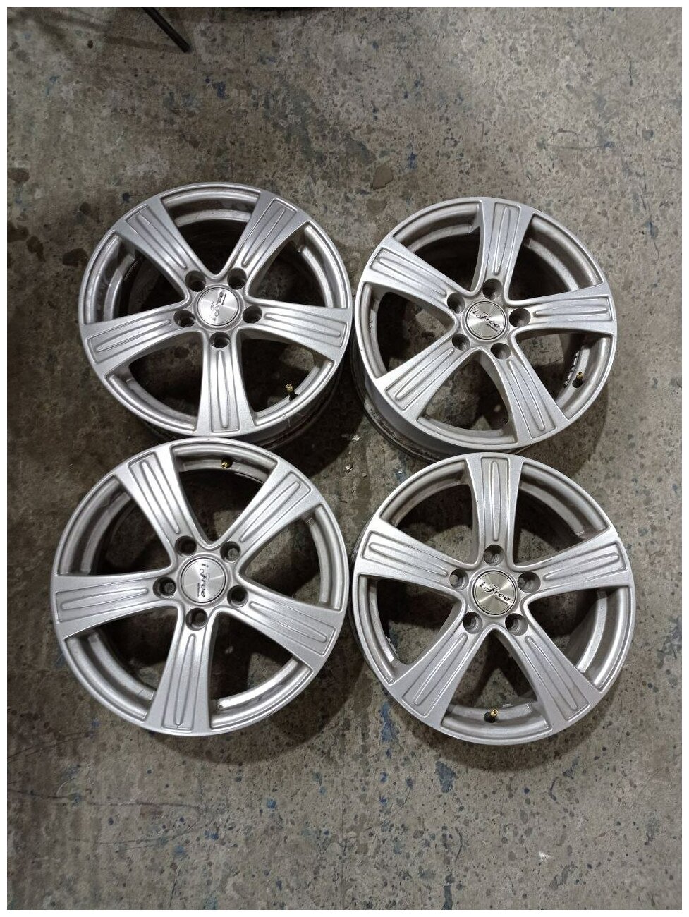 Колесные диски iFree 6xR15/5x108 67.1 (Реплика)