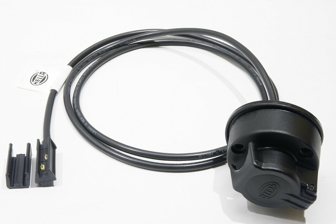 Розетка прицепа Quick Link 1.5м Hella 8KA340041237. Три контакта