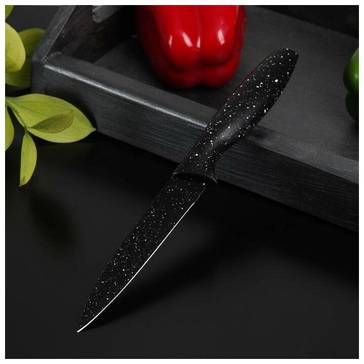 Нож с антиналипающим покрытием Зефир универсальный, лезвие 12,5 см, цвет черный - фотография № 1