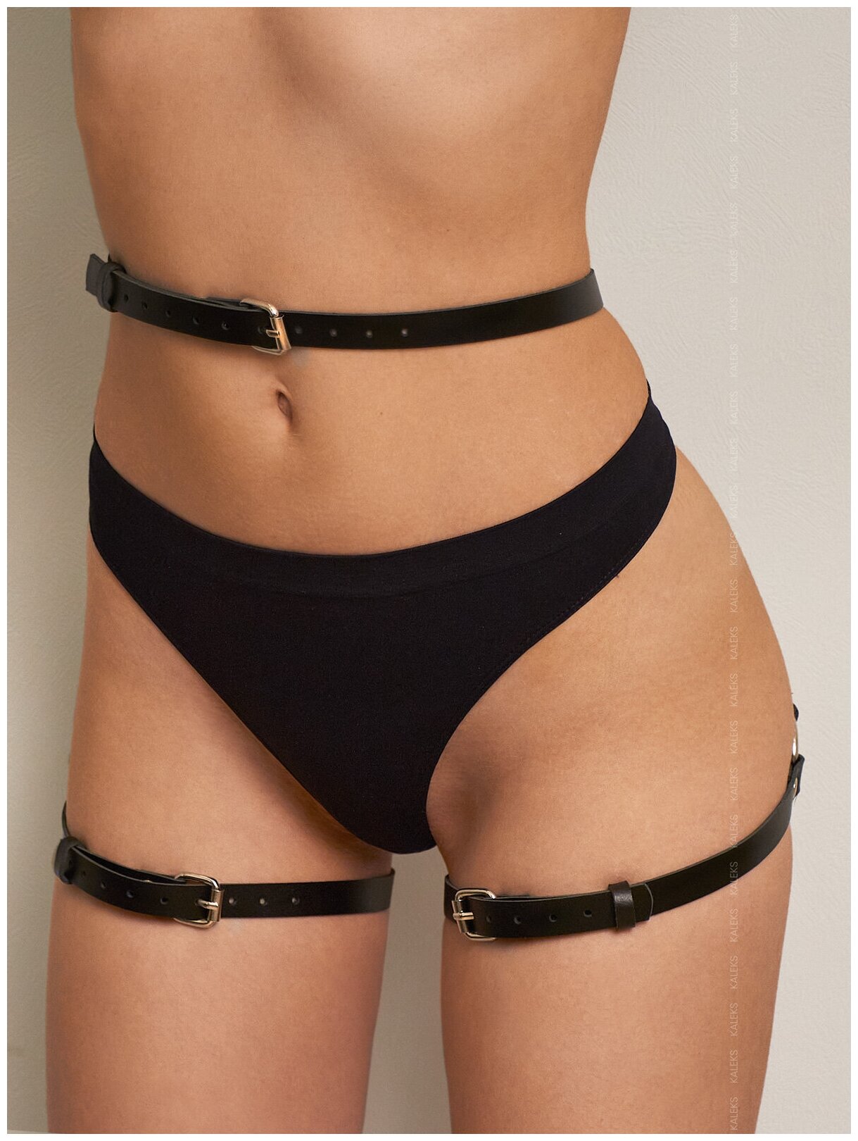 Шұлық киген жалаңаш студенттер суреттері