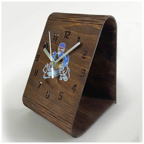 Настольные часы из дерева, цвет венге, яркий рисунок Мотивация (порхай как бабочка жаль как пчела) - 235