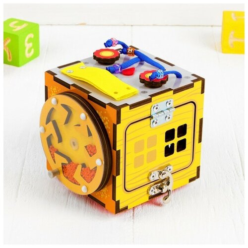 Развивающая игра для детей Бизи-кубик развивающая игра для детей бизи машинка тимбергрупп