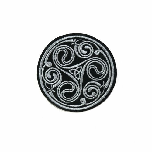 Нашивка Кельтский узел - круг, спираль, триада нашивка кельтский узел 9х9см