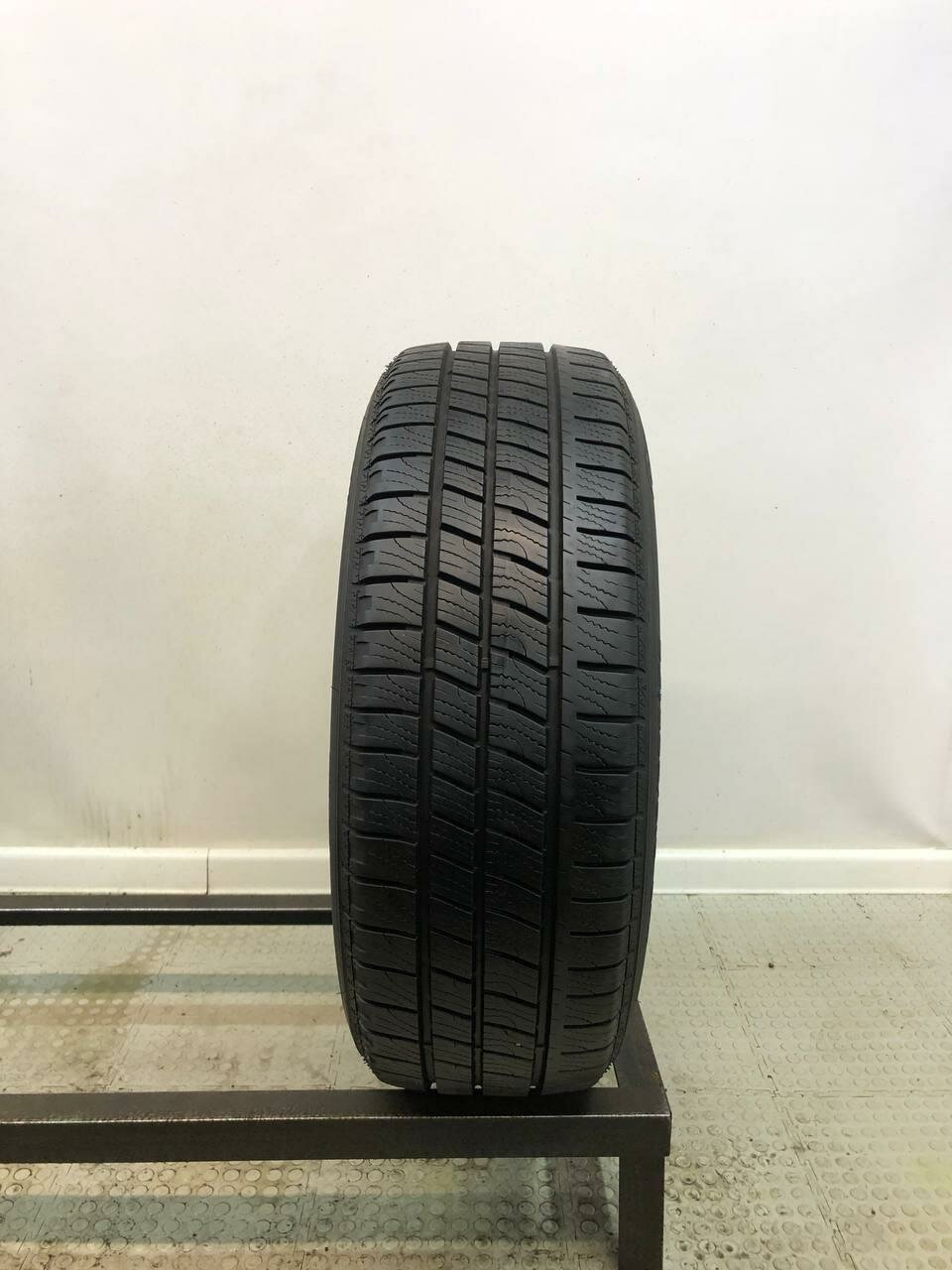 Goodyear Cargo Vector 2 215/60 R17 БУ Шины Летние