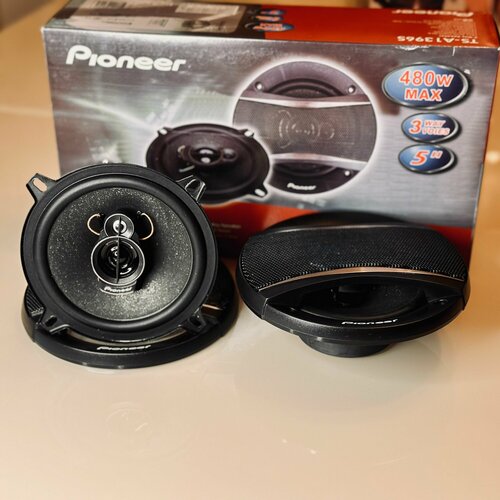 Динамики автомобильные 3-х полосные 13 см 2500₽