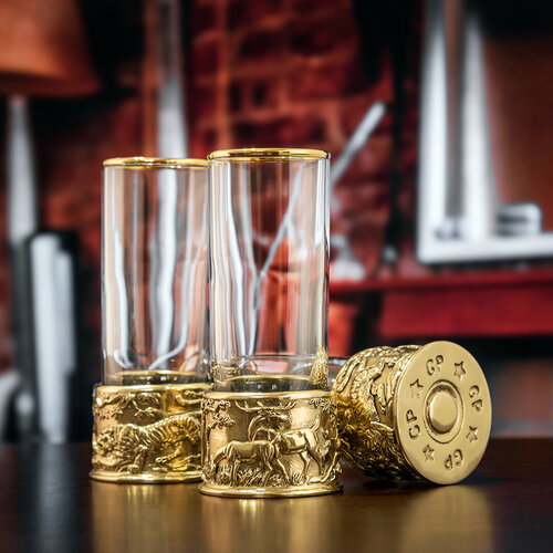 Наборы для водки ГородПодарков В наборе 3 стопки ручной работы , подарочная коробка с шелковым ложементом