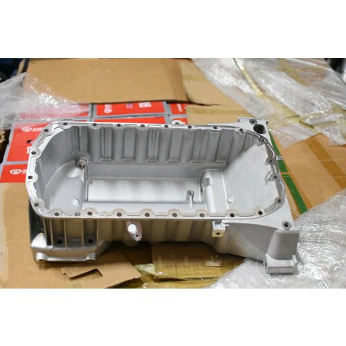 Поддон масляный двигателя Peugeot 307/308/407/607/807/Expert 2,0 00- / Citroen C4/C5/C8