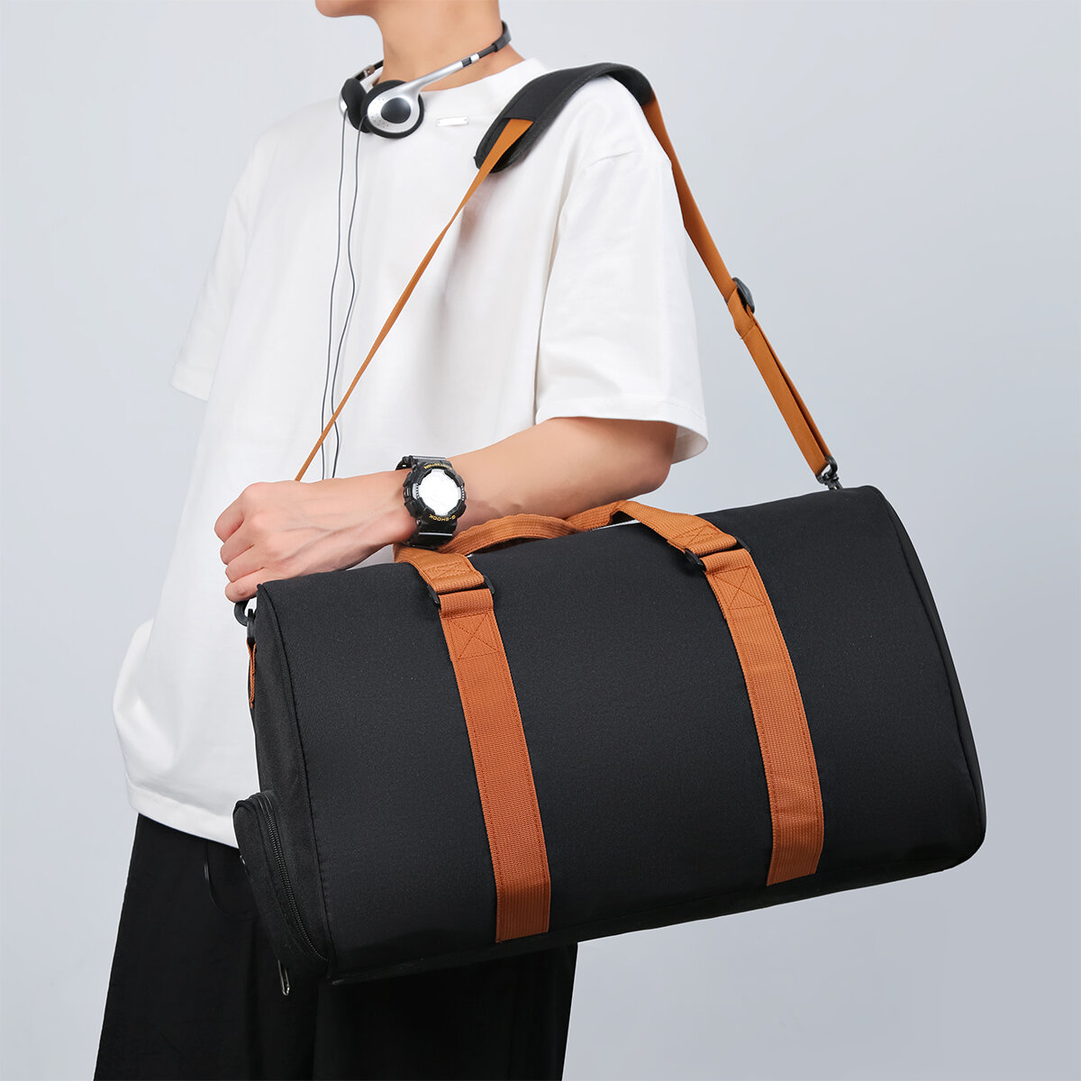 Сумка спортивная Loui Vearner, 40 л, 50х37х25 см, ручная кладь, черный — фото 1