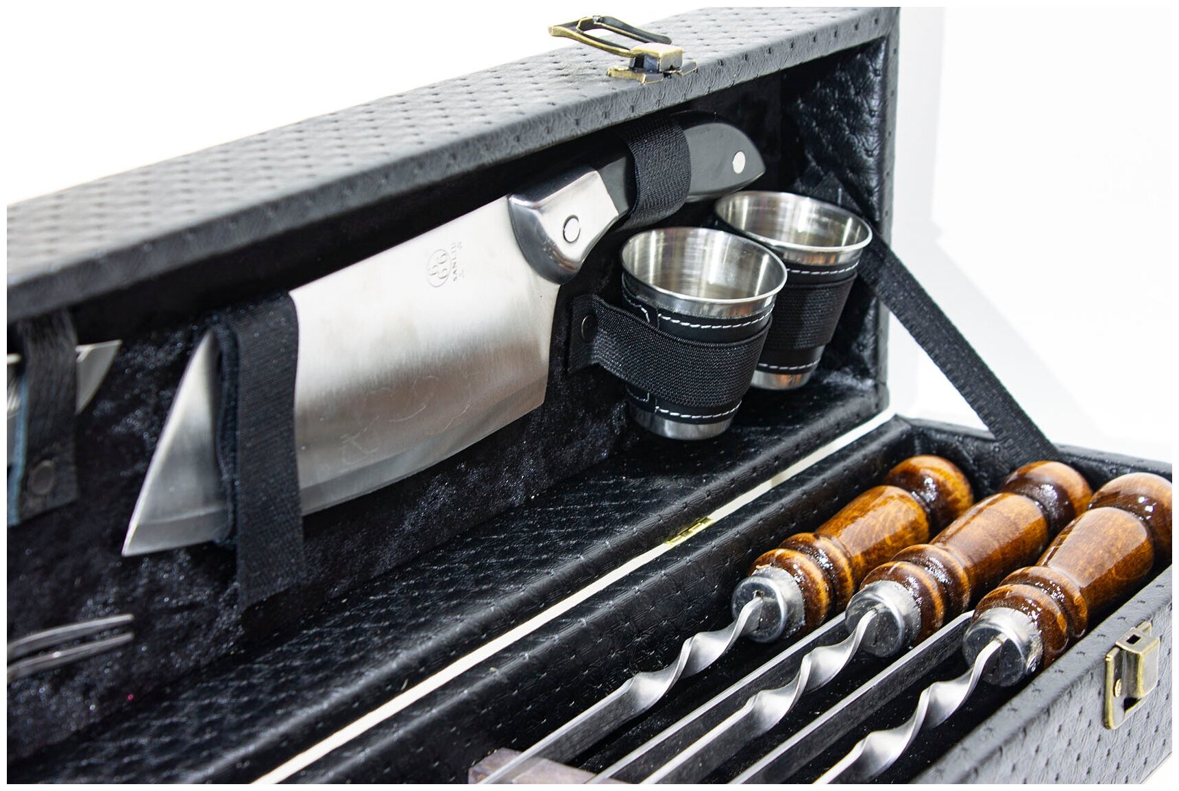 Набор для барбекю и мангала в кейсе, подарочный комплект шампуров /черный - фотография № 3
