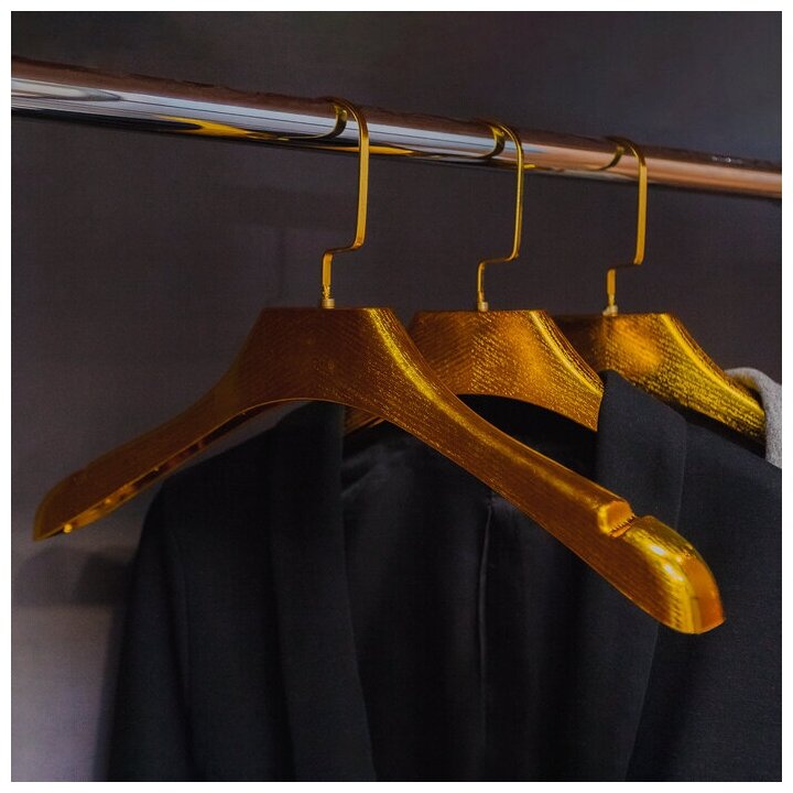 Вешалка-плечики для одежды, размер 42-44, цвет золотой - фотография № 4