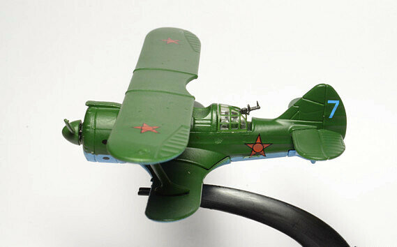 Масштабная модель 1/89, Самолет ДИ-6 — фото 1