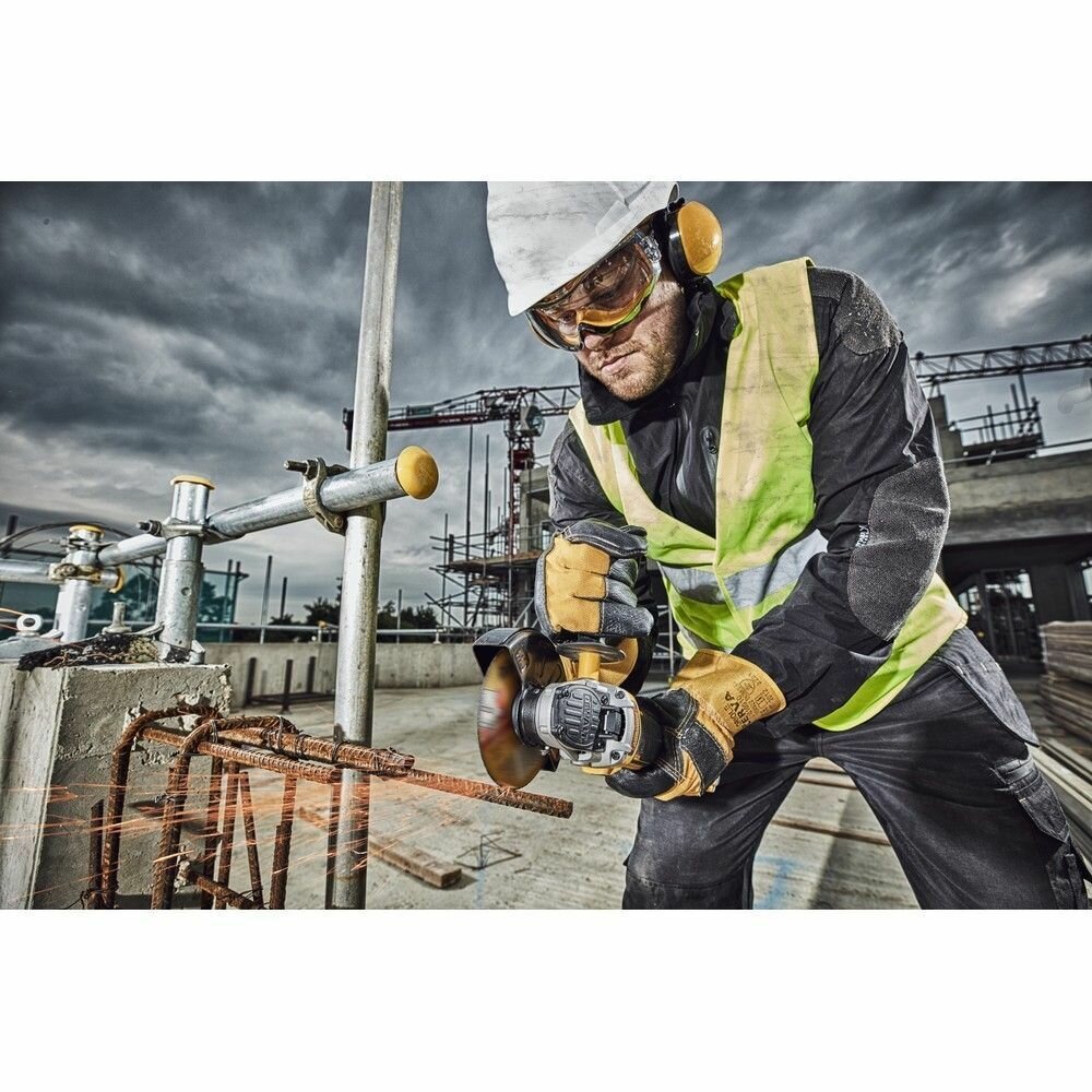 Машина шлифовальная угловая аккумуляторная DeWalt DCG406NT (без акк, без з/у) - фото №7