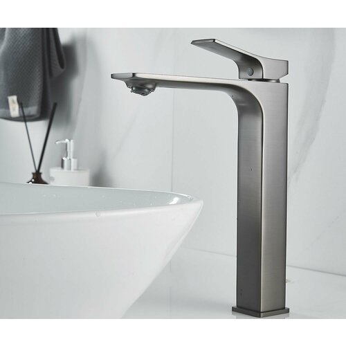 темный, серый