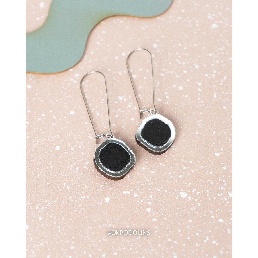 Серьги DARI DARI, размер 40 мм, черный — фото 1