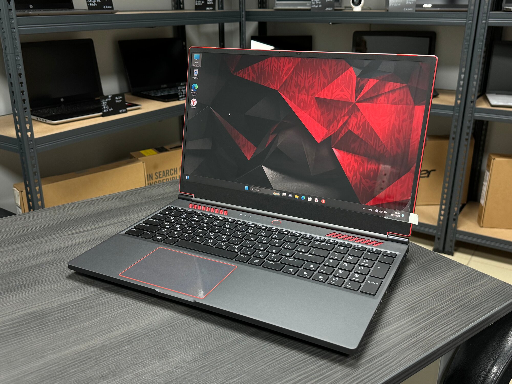 Игровой ноутбук 16” Core i9-10880h GTX1650Ti / 16gb Ram /512gb SSD