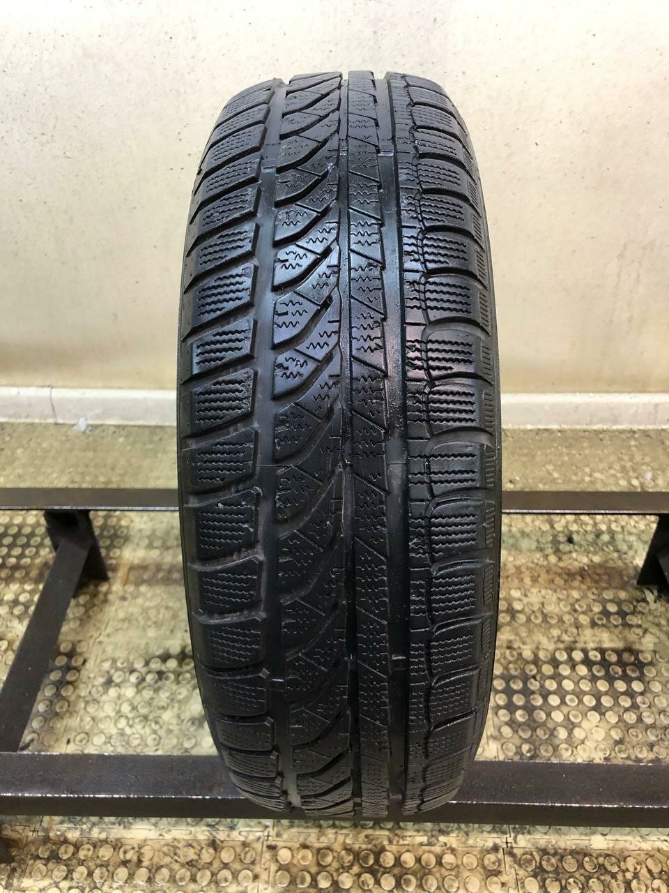 Dunlop SP Winter Response 175/65 R14 БУ Шины Зимние