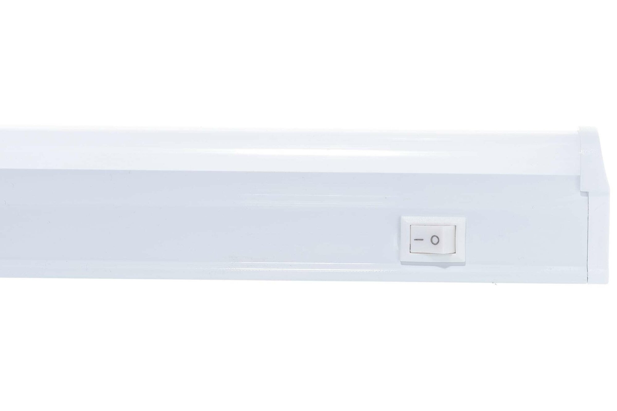 Линейный светодиодный светильник с выключателем 12Вт 6500К L872мм ЭРА