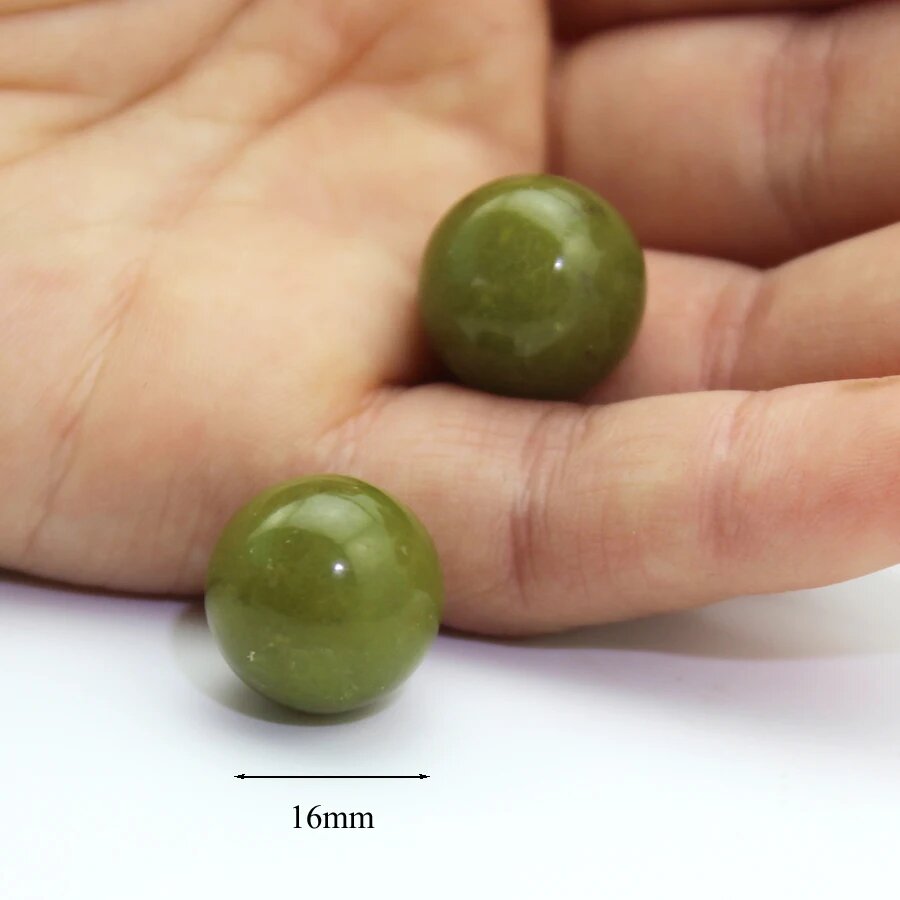 Натуральный агат 16 мм, цвет 07 Peridot