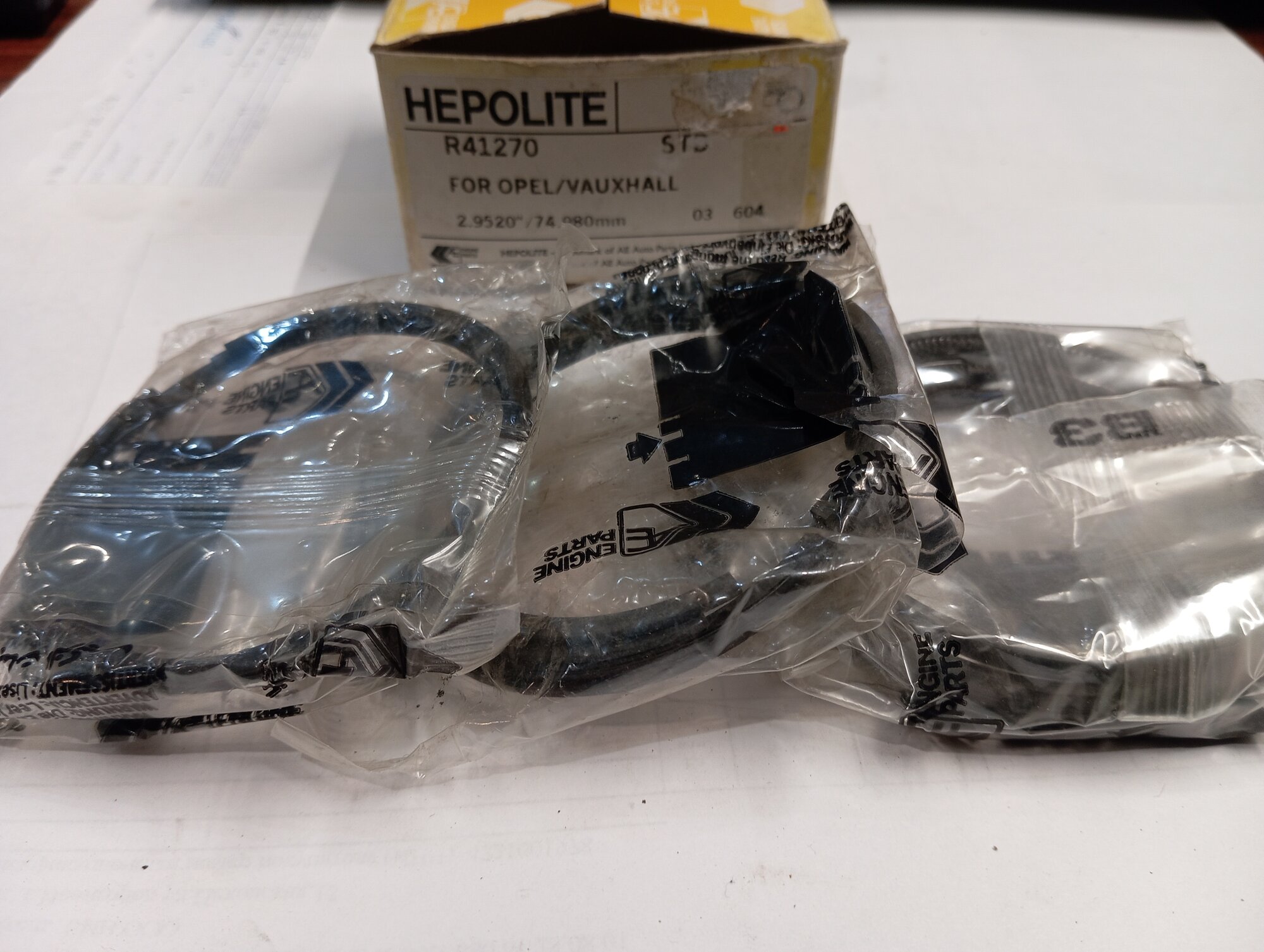 Кольца поршневые HEPOLITE. R41270 . OPEL VAUXHALL .74.980.