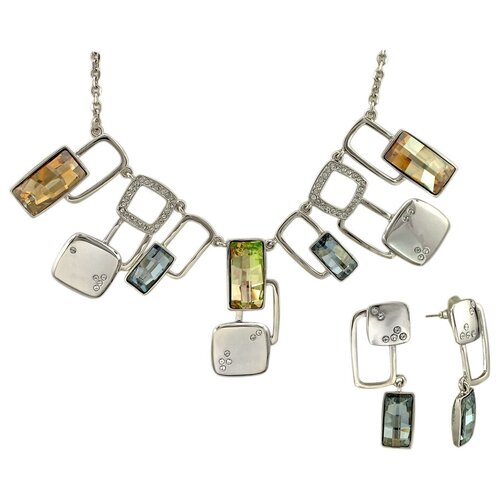 Комплект с кристаллами сваровски 4540₽