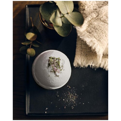 Бомбочка для ванны «Розмарин & Мята»