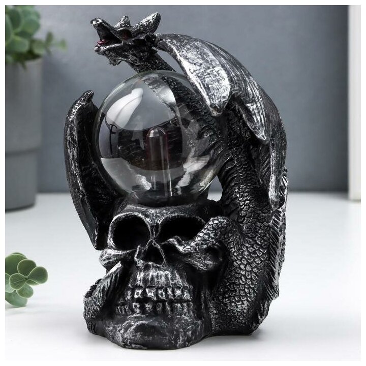 Плазменный шар "Дракон и череп" черный с серебряной патиной 15х15х17,5 см 7182199
