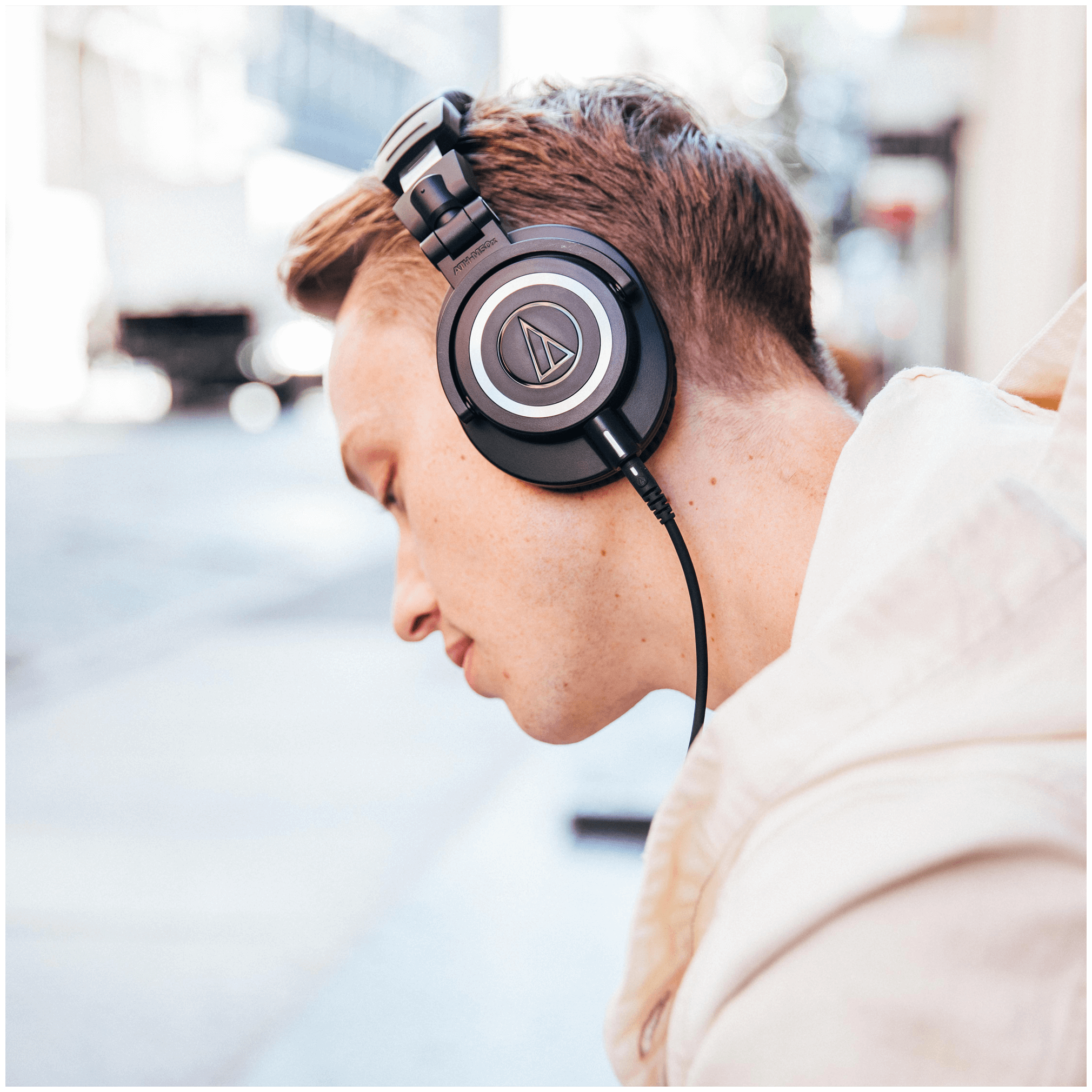 Проводные наушники Audio-Technica ATH-M50x, черный