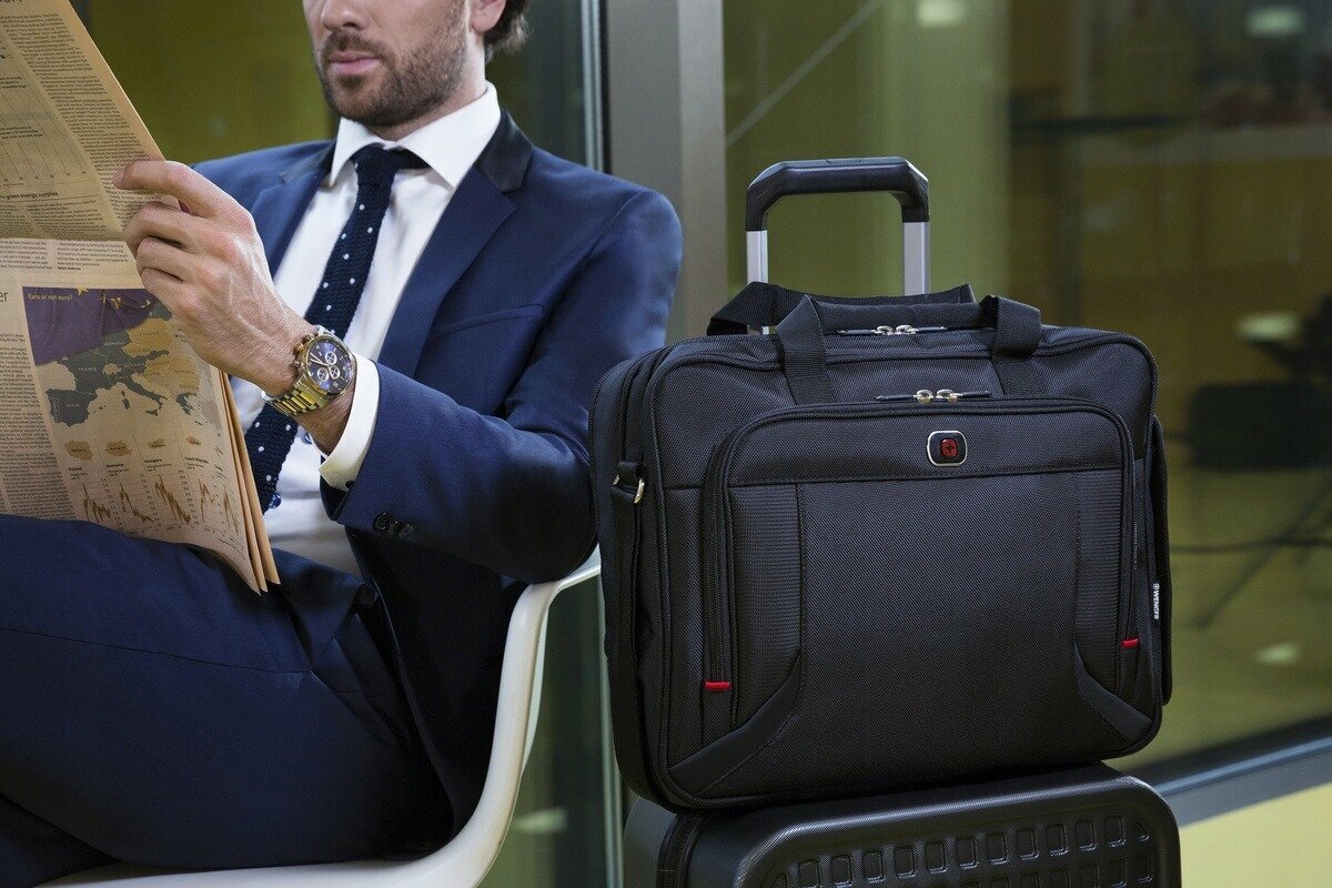 Сумка для ноутбука Wenger Prospectus Black 16" — фото 1