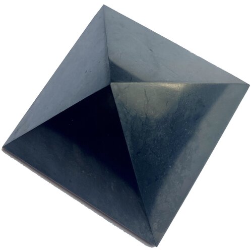 Пирамида из шунгита полированная 4 см