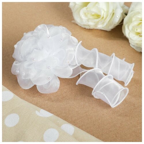 фото Бант для девочек с резинкой "златовласка". 11 см. белый с локоном 3346999 сима-ленд