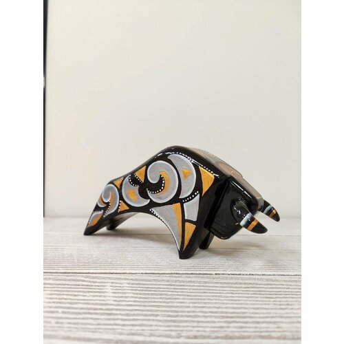 Бычок деревянный расписной