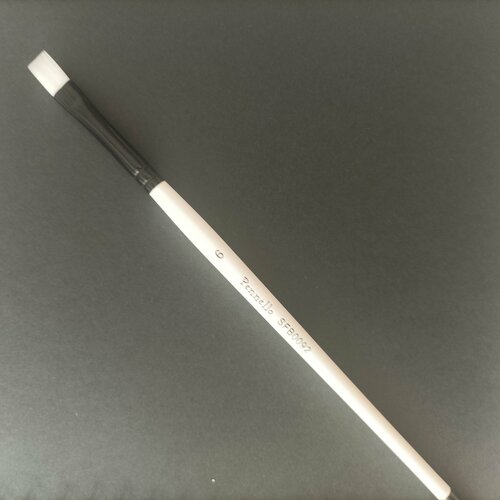 Кисть синтетика жесткая Pennelo плоская N 6 короткая ручка