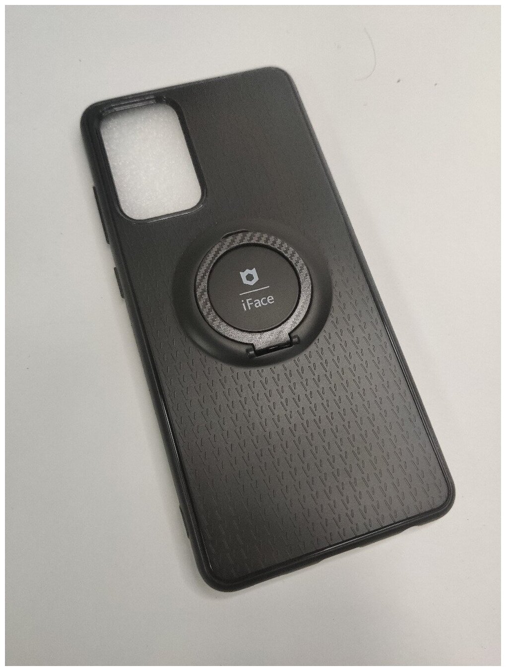 Силиконовый чехол для Samsung Galaxy A72 черный с кольцом-подставкой и металлической вставкой для магнита