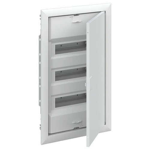 Шкаф внутреннего монтажа на 36М с самозажимными N/PE UK630P3RU ABB 2CPX077852R9999, 1шт