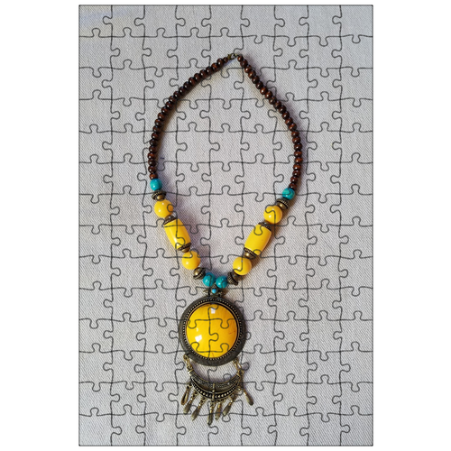 фото Магнитный пазл 27x18см."ожерелье, бусы и подвеска, желтый синий и коричневый ожерелье" на холодильник lotsprints