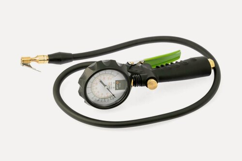 Изображение товара Пистолет с эргономичным корпусом для подкачки шин 0-12 бар, Дело Техники, 945012