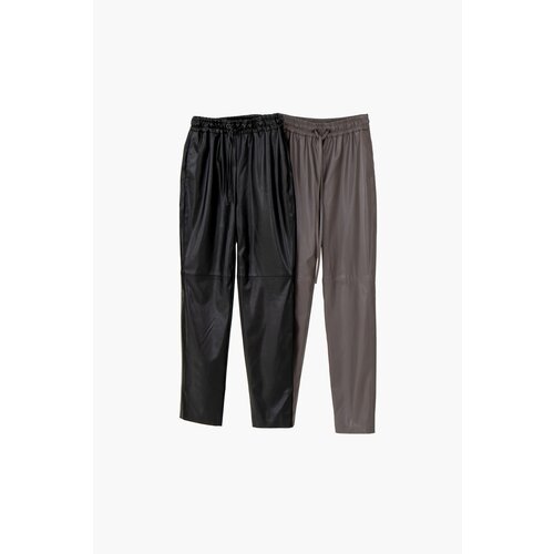 фото Брюки , демисезон/лето, спортивный стиль, размер 40/42, черный asa shirokova