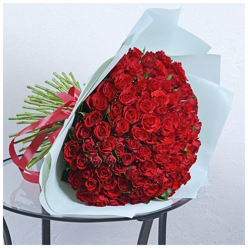 Букет роз "Кения красная-2" 101 шт