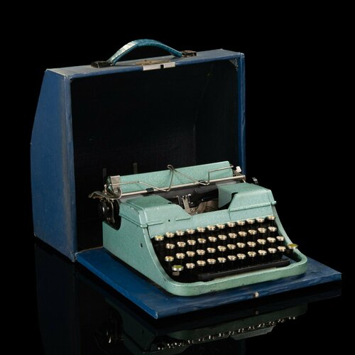 Машинка печатная Москва, модель 3, в родном футляре, металл, дерево планшет офицерский кожа пластмасса металл ссср 1930 1950 гг
