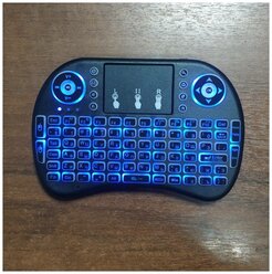 Беспроводная мини клавиатура i8 с русской раскладкой для приставки, телевизора, планшета