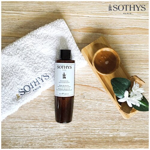 Sothys, Увлажняющее масло для душа с ароматом жасмина и сандала Indonesia Aromatic shower oil, 200 мл.