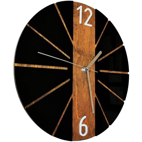 Круглые настенные часы в стиле эко