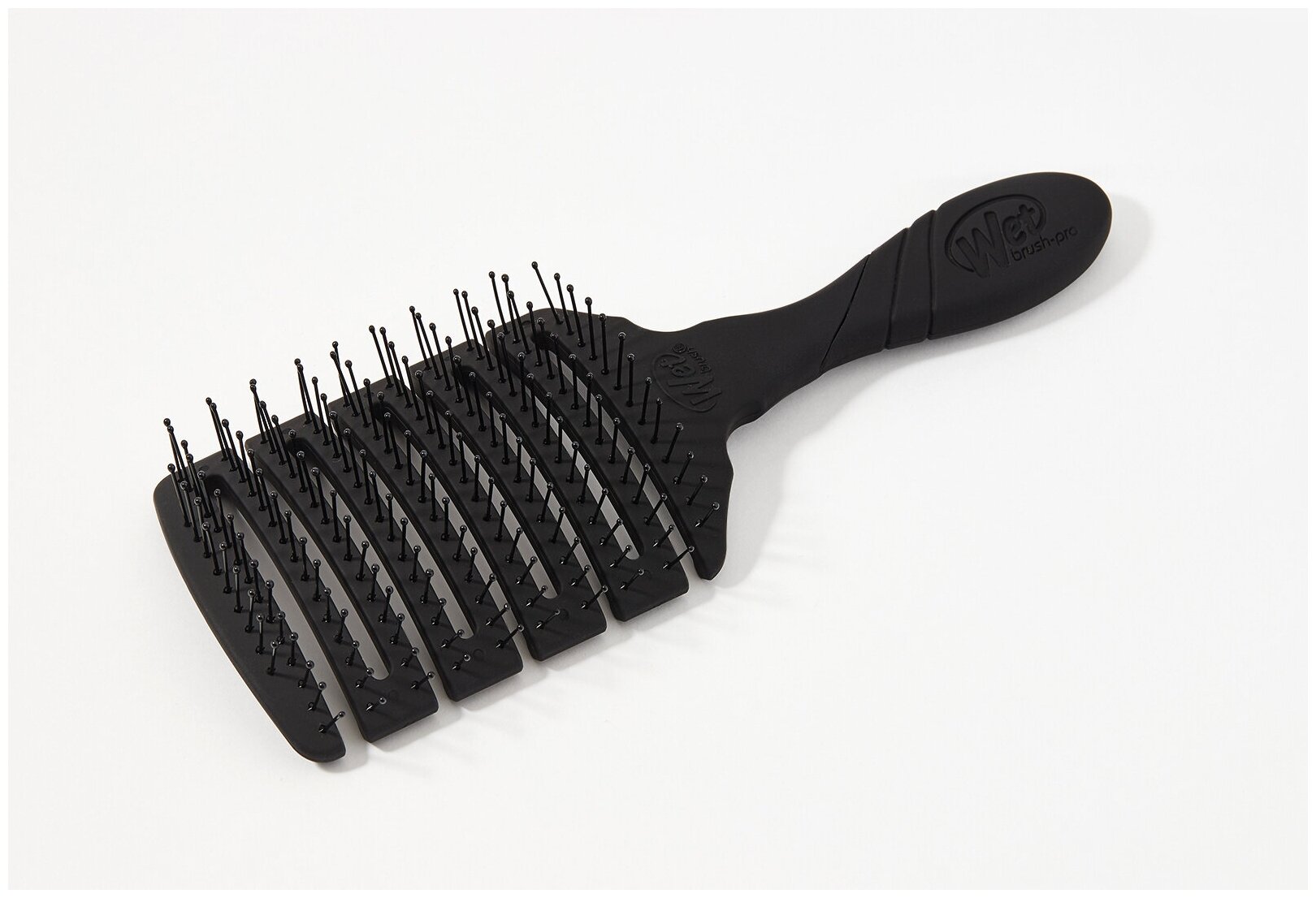 WET BRUSH PRO FLEX DRY PADDLE BLACK Щетка для быстрой сушки волос прям. (черная) с мягкой ручкой